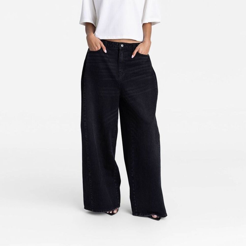 KBB by KAHLANA Women's Low-Rise Wide Leg 'The Rachel Jean' - Black Wash 4